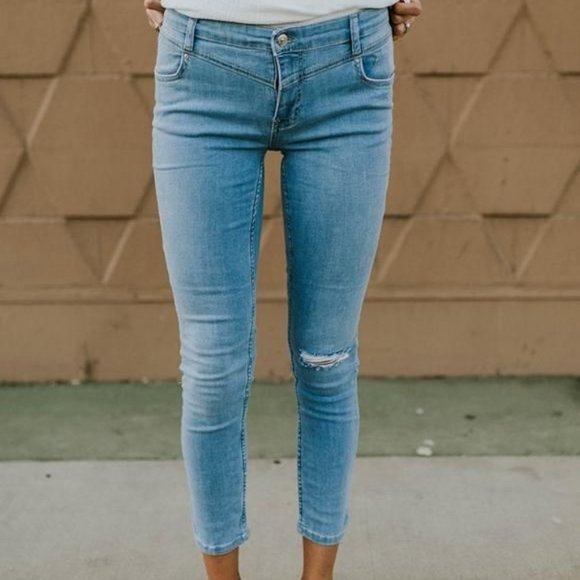 free people light wash jeans like new! - Picture 1 of 6